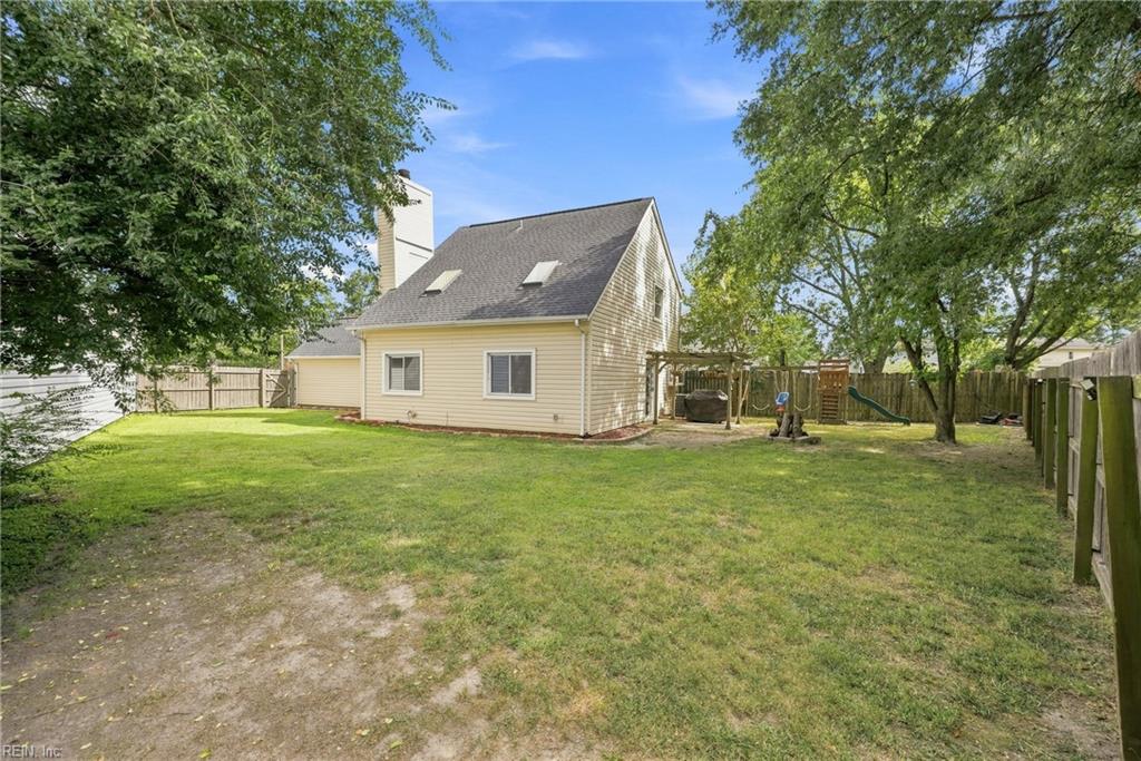 1517 Newport Cir Property Photo 26