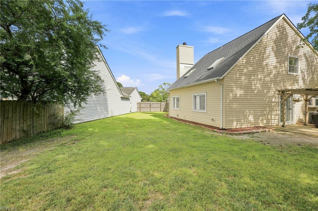 1517 Newport Cir Property Photo 28