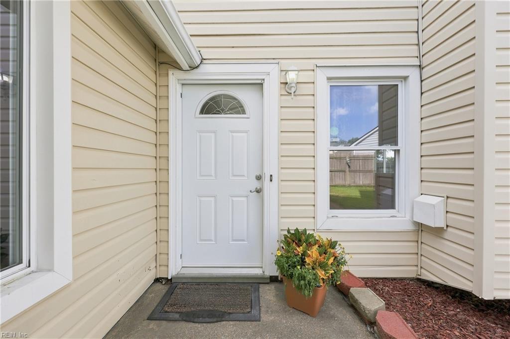 1517 Newport Cir Property Photo 39