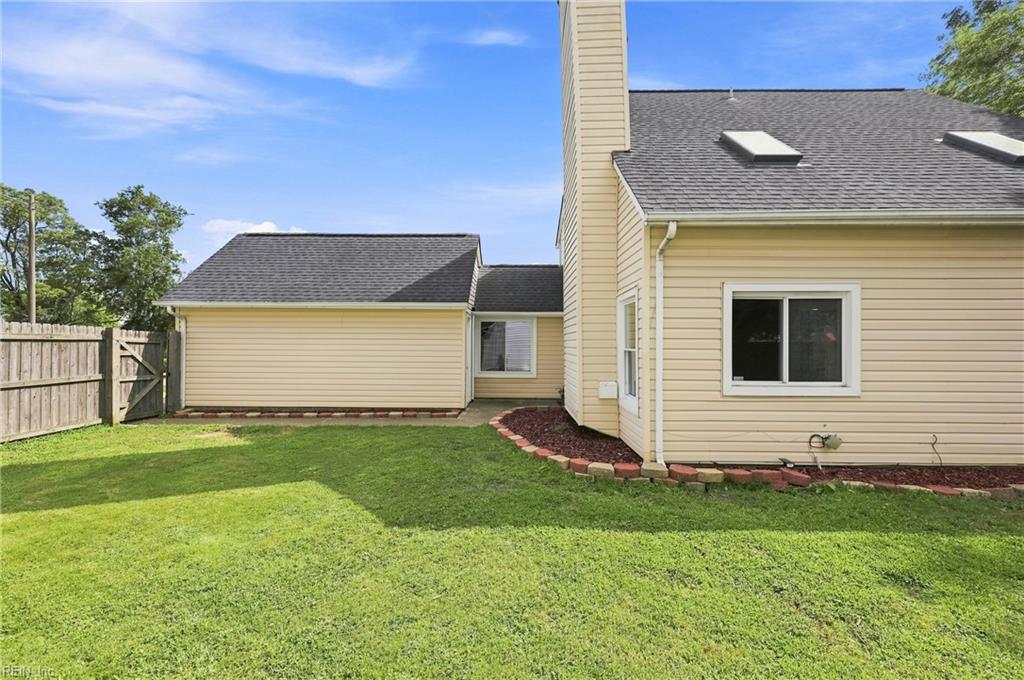 1517 Newport Cir Property Photo 40