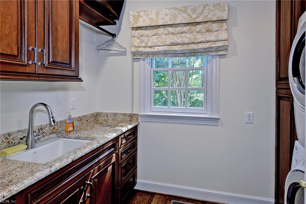 2816 Lawnes Creek Rd Property Photo 27