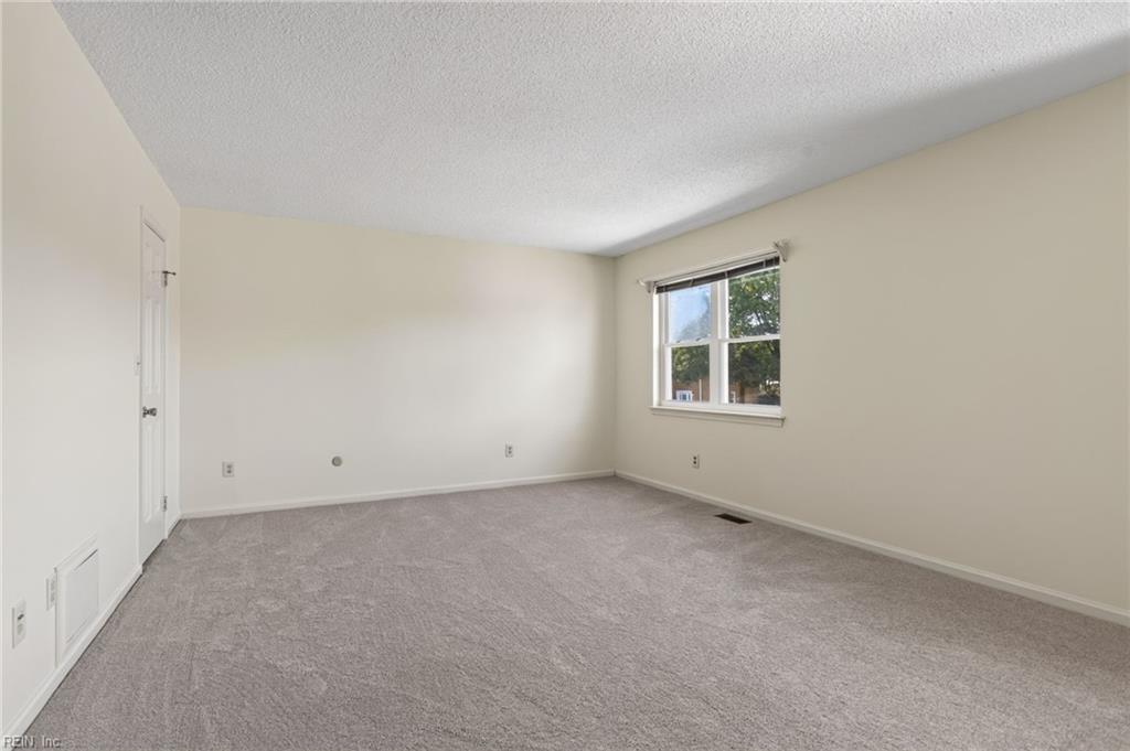 4502 Sir Johns Ln Property Photo 21