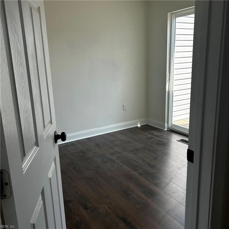 5563 Keydet Dr Property Photo 14