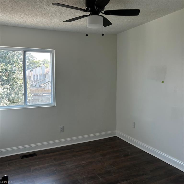 5563 Keydet Dr Property Photo 17