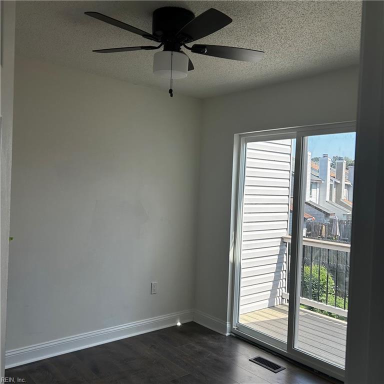 5563 Keydet Dr Property Photo 18