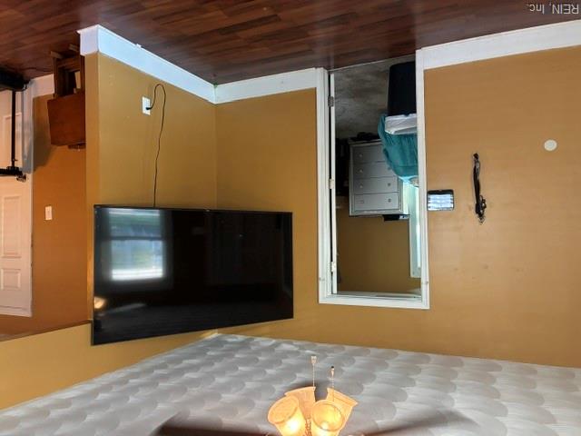 1128 Decatur St Property Photo 4