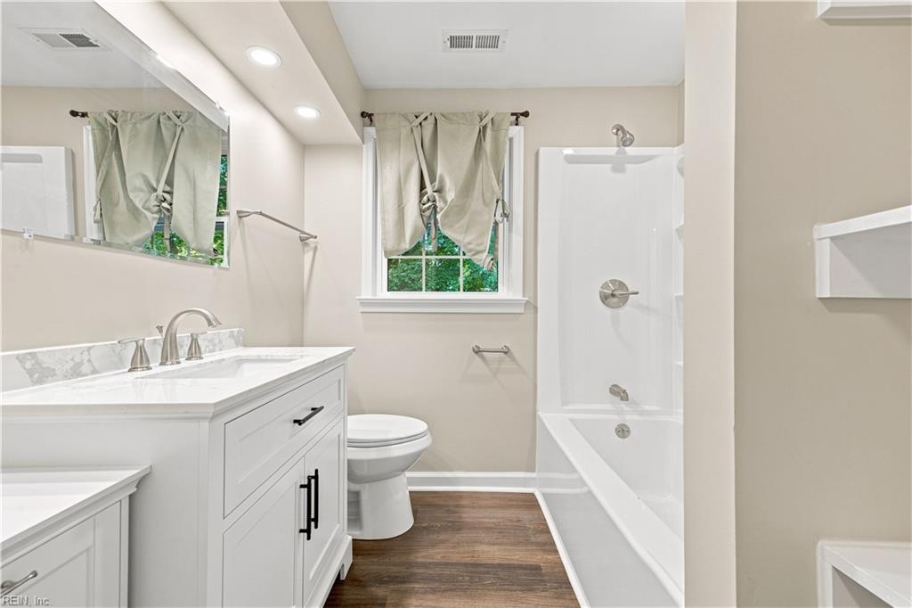 188 Corinthia Dr Property Photo 18