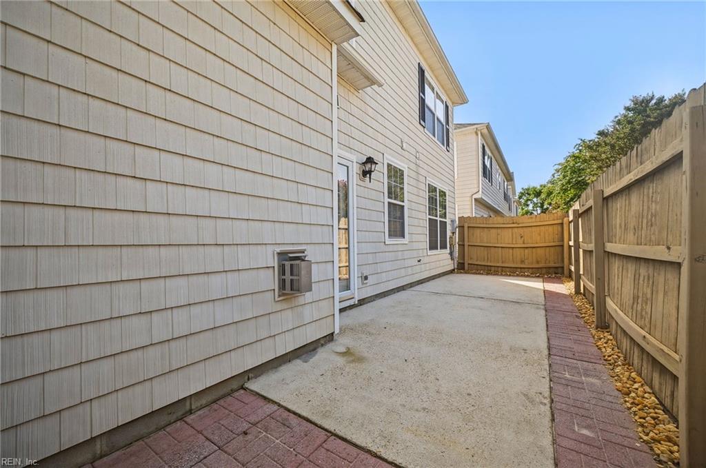 5300 Bramcote Pl Property Photo 5