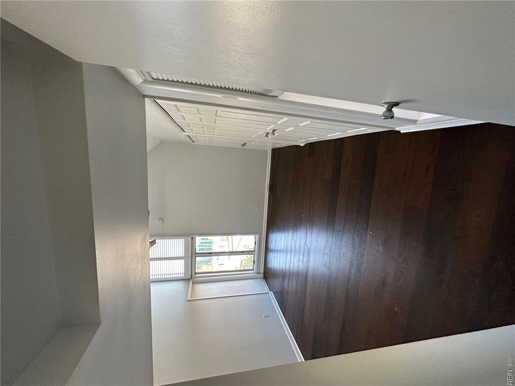 696 Mowbray Arch Property Photo 10