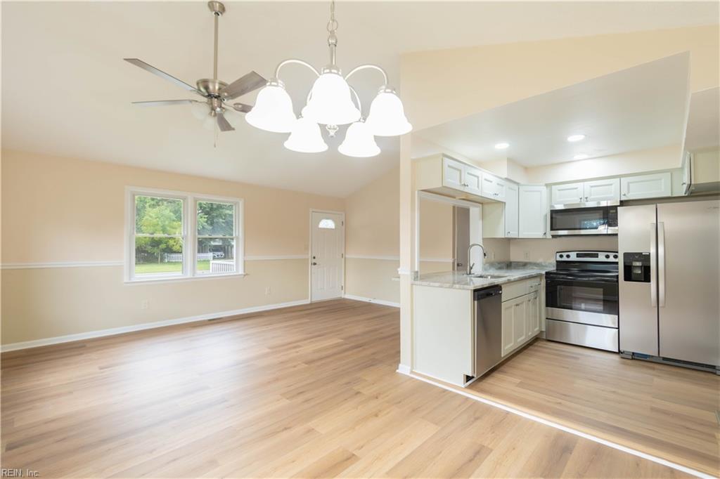 1302 Portlock Rd Property Photo 4