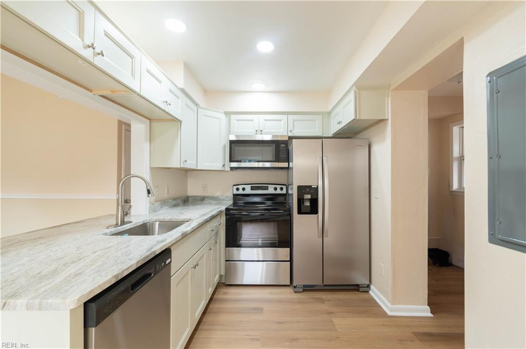 1302 Portlock Rd Property Photo 5