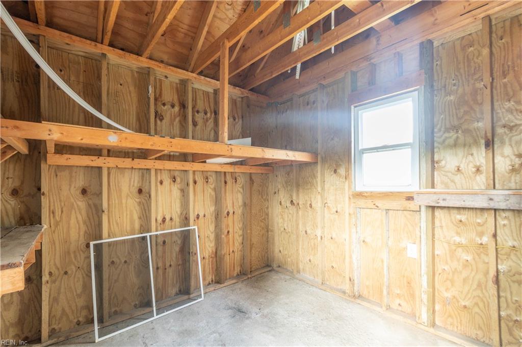 1302 Portlock Rd Property Photo 20
