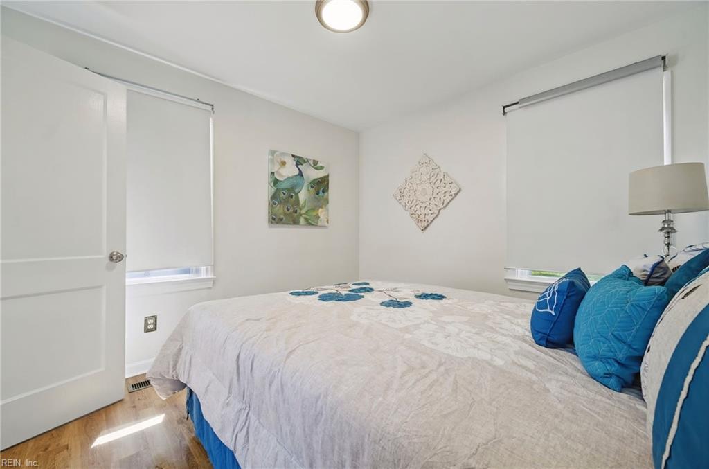 607 Lee St Property Photo 13