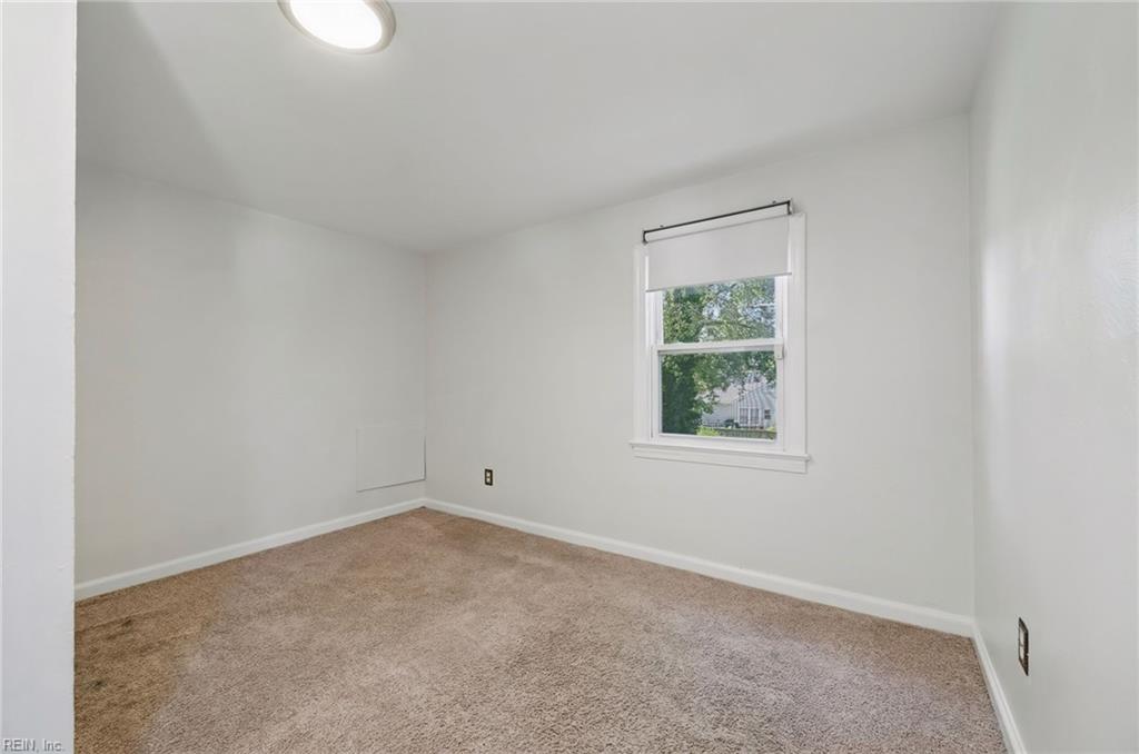 607 Lee St Property Photo 19
