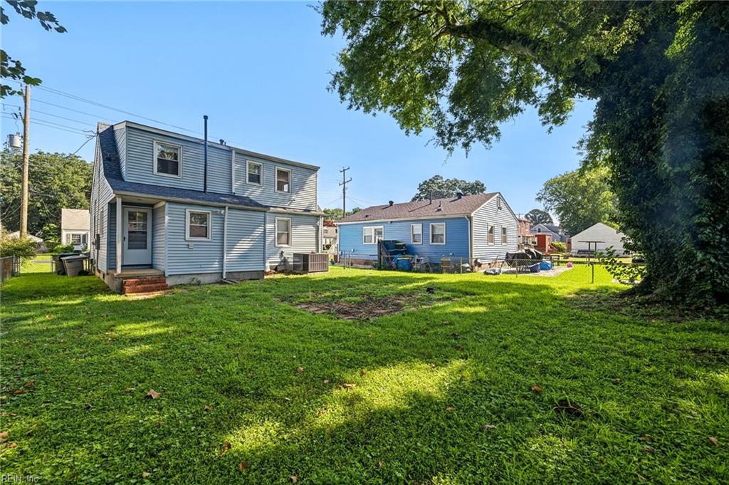 607 Lee St Property Photo 26
