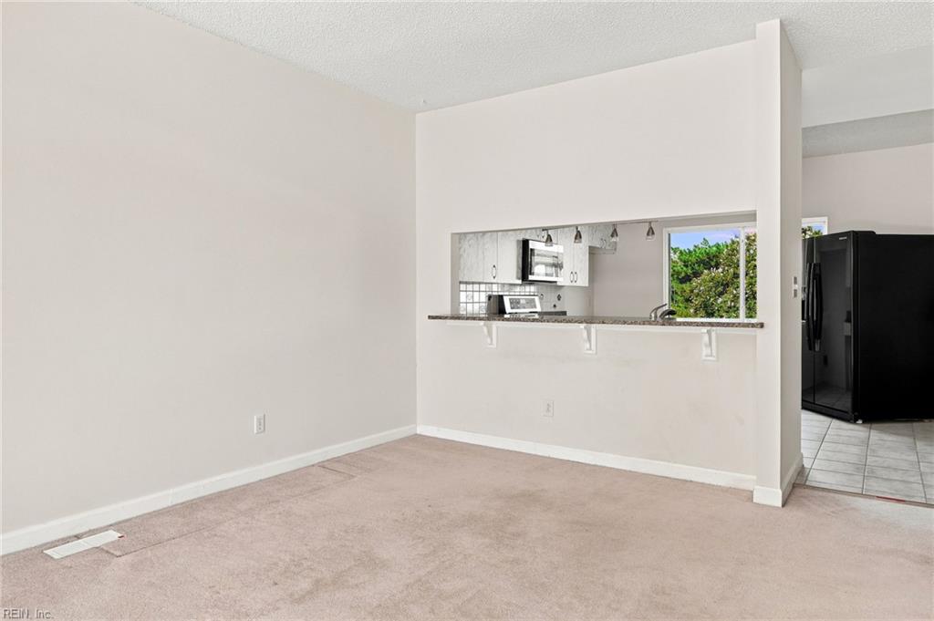 9554 Bay Front Dr Property Photo 14