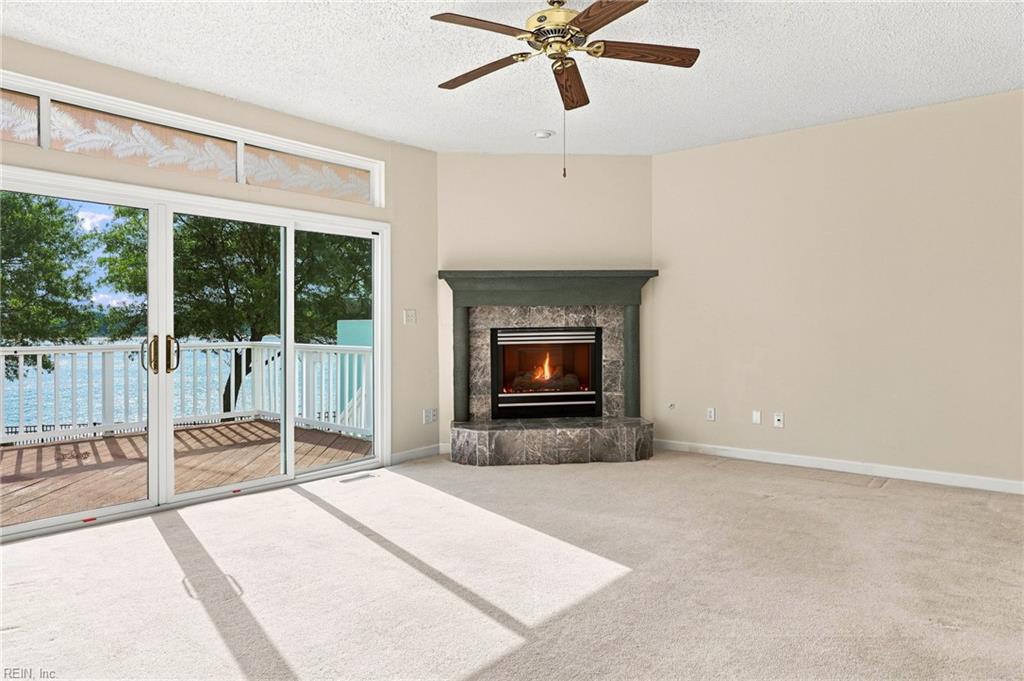 9554 Bay Front Dr Property Photo 15