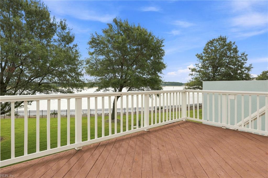 9554 Bay Front Dr Property Photo 38