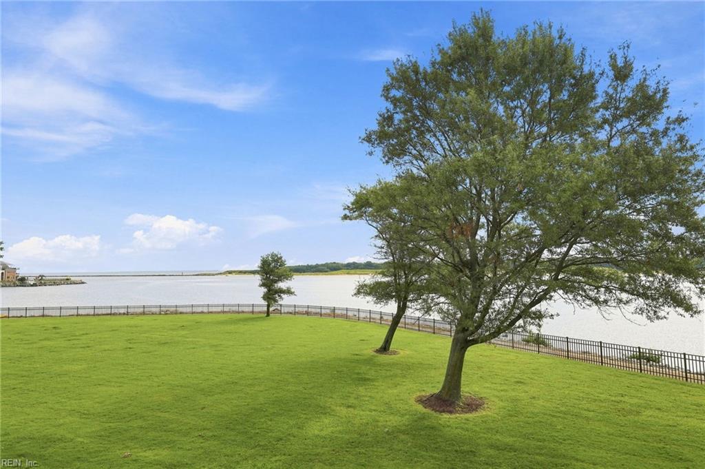 9554 Bay Front Dr Property Photo 39
