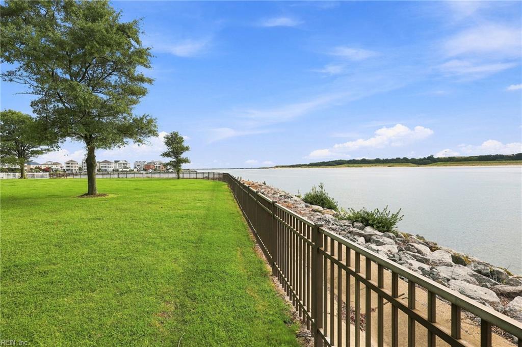 9554 Bay Front Dr Property Photo 47