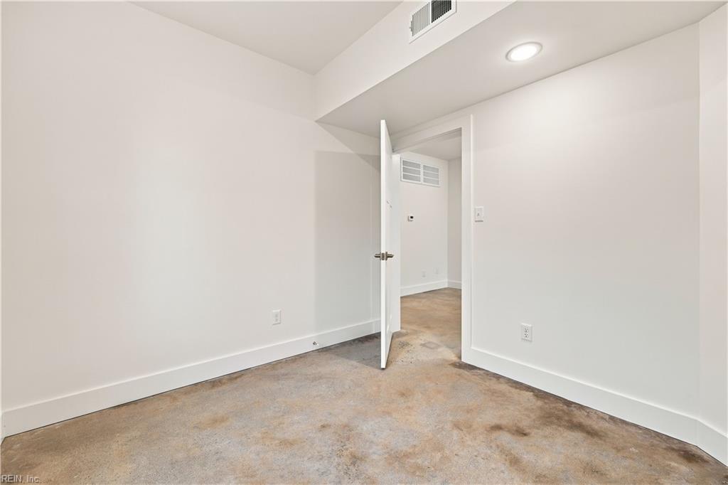 112 Buckroe Ave Property Photo 12