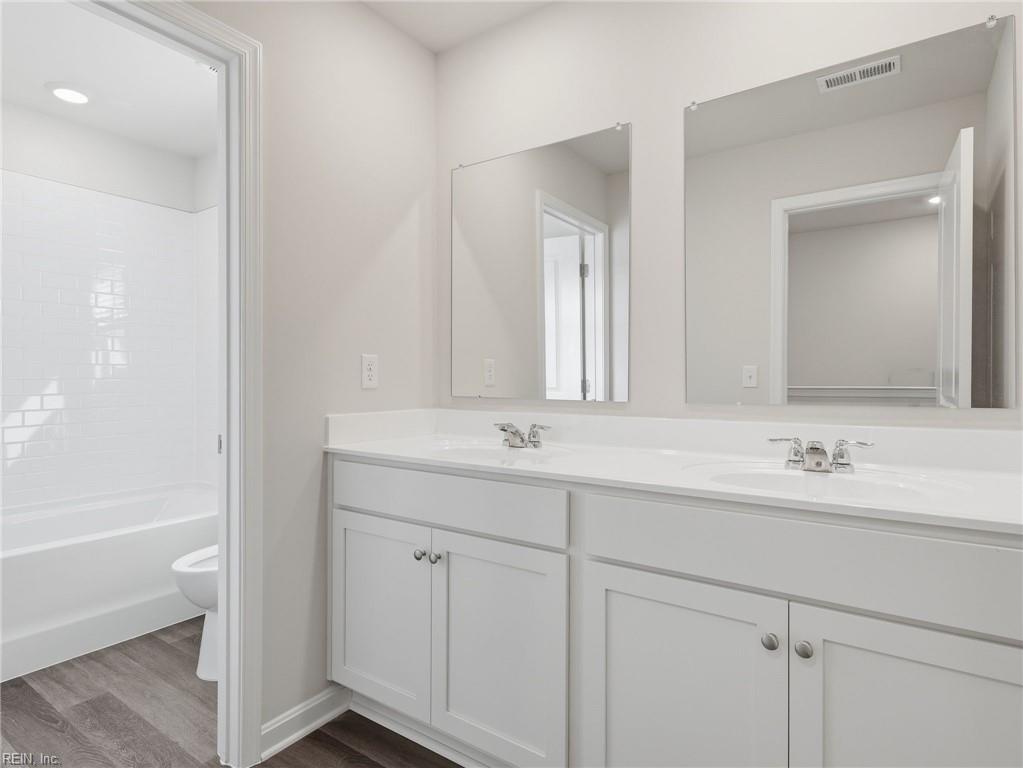 1002 Eastport Pl Property Photo 22