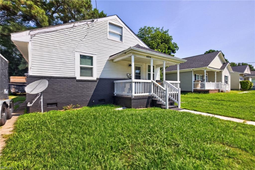 3216 Downes ST Property Photo 1