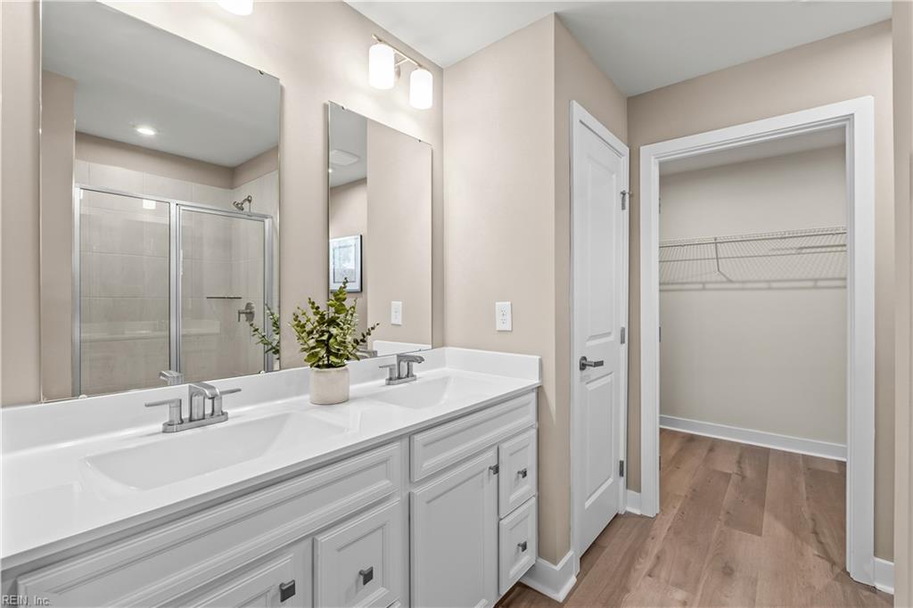 5040 Winding Crk Property Photo 4