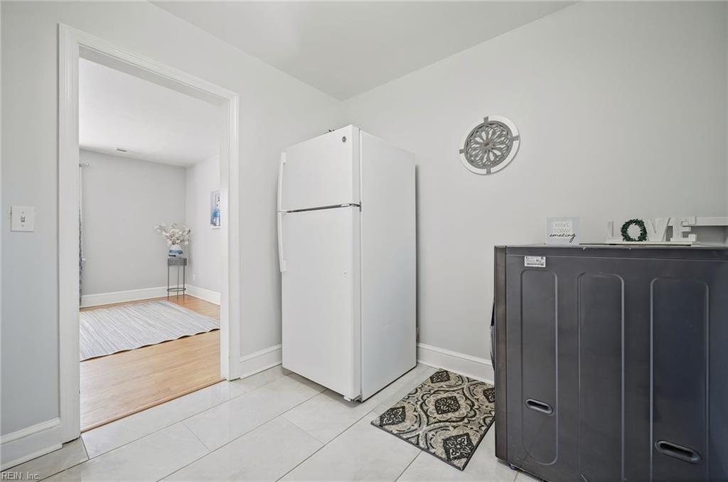 9617 Norfolk Ave Property Photo 10