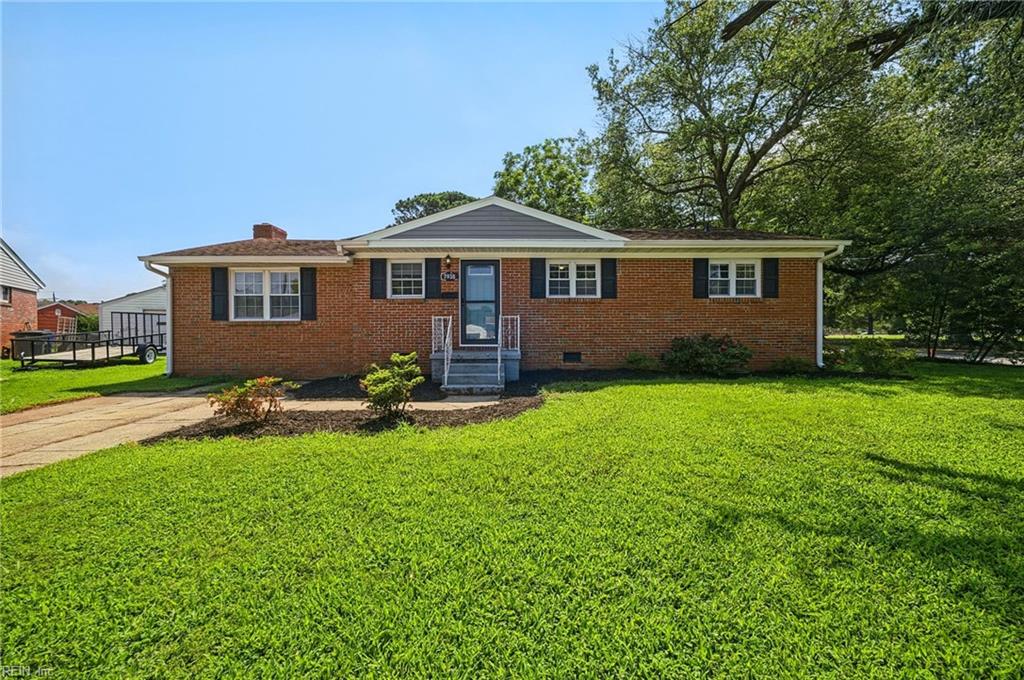 7938 Nancy Ct Property Photo 2