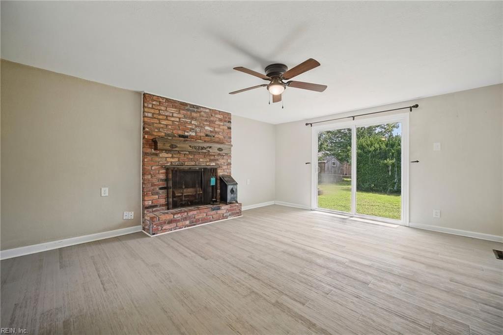 7938 Nancy Ct Property Photo 6