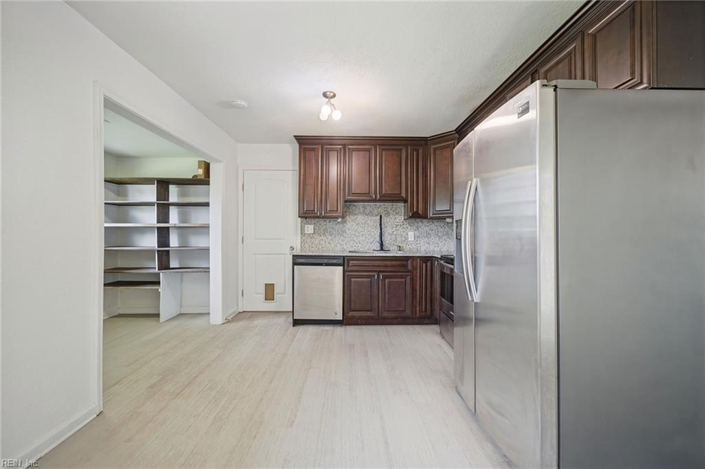 7938 Nancy Ct Property Photo 12
