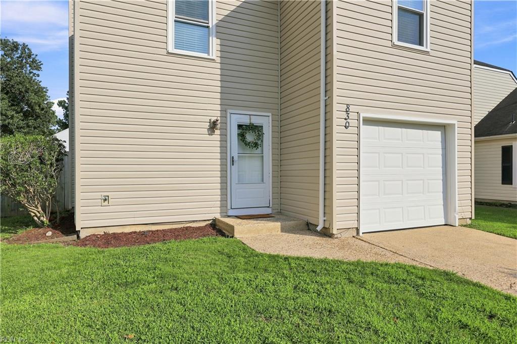830 Chimney Hill Pw Property Photo 2