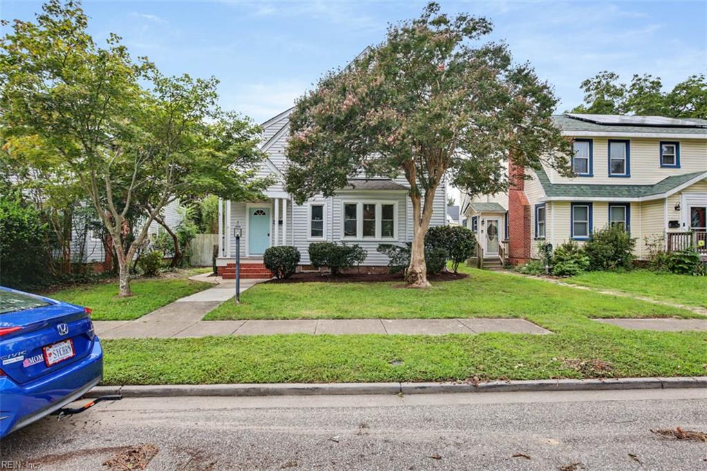 117 Pochin Pl Property Photo 2