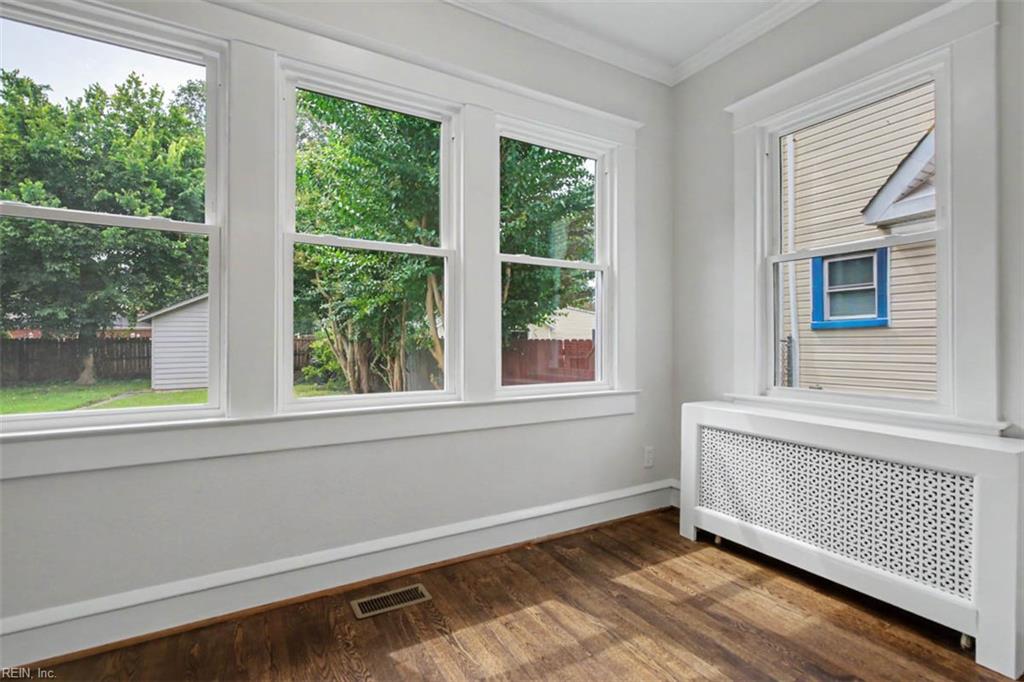 117 Pochin Pl Property Photo 14