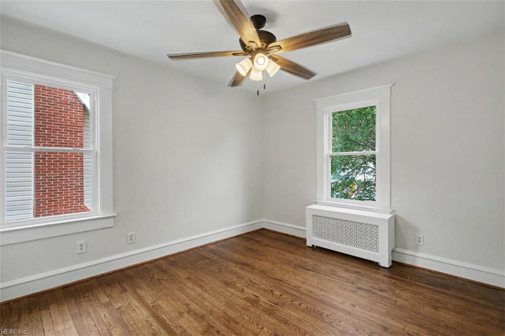 117 Pochin Pl Property Photo 20