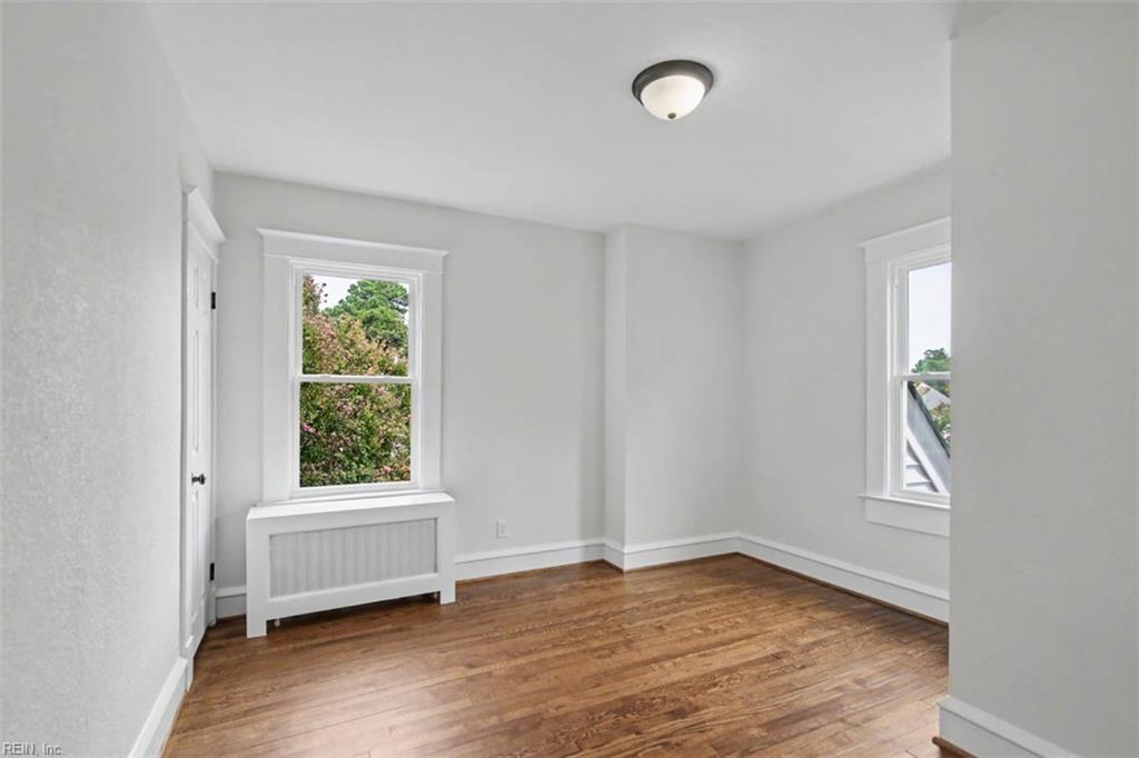 117 Pochin Pl Property Photo 28