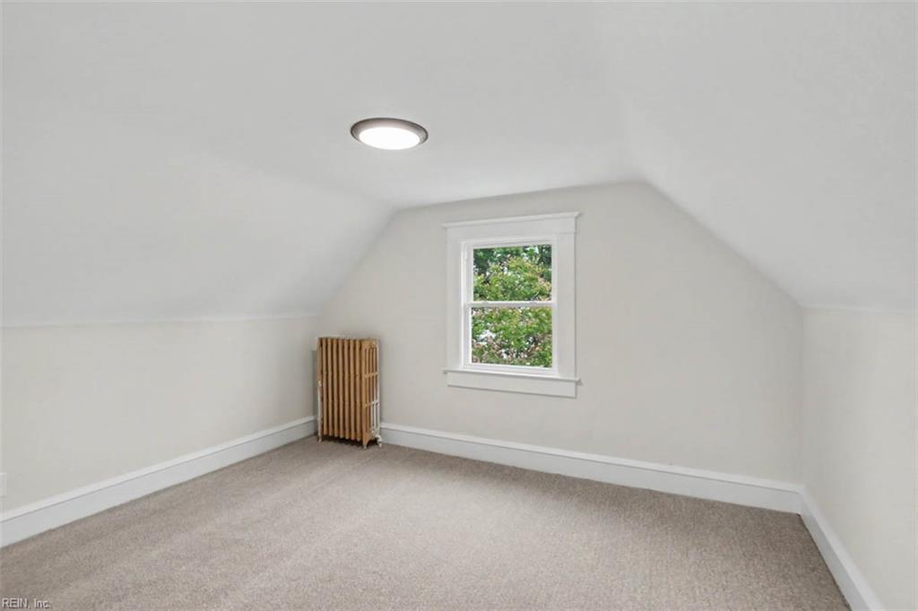 117 Pochin Pl Property Photo 30