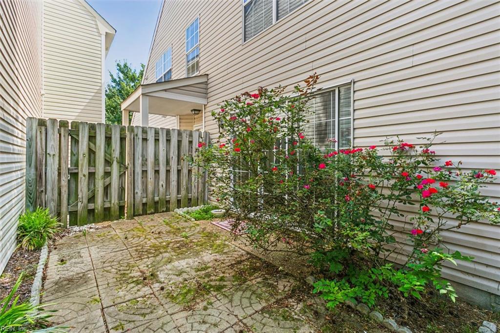 38 Angelia Way Property Photo 37