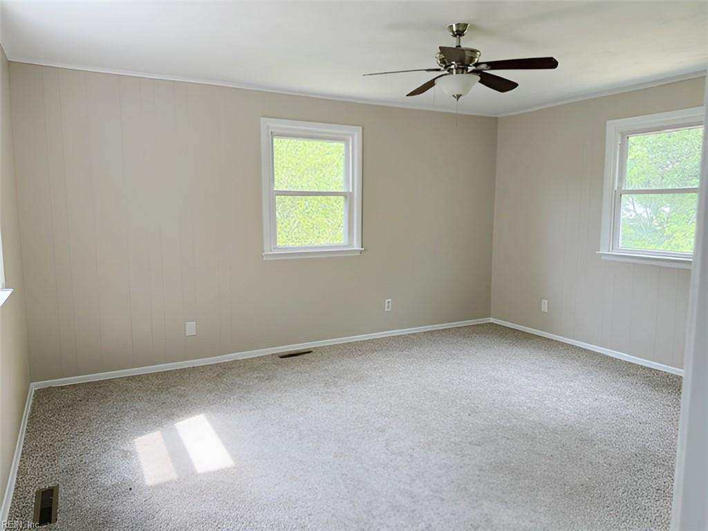 2415 Hale St Property Photo 8