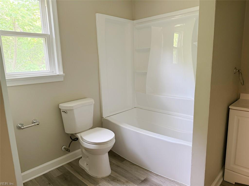 2415 Hale St Property Photo 10