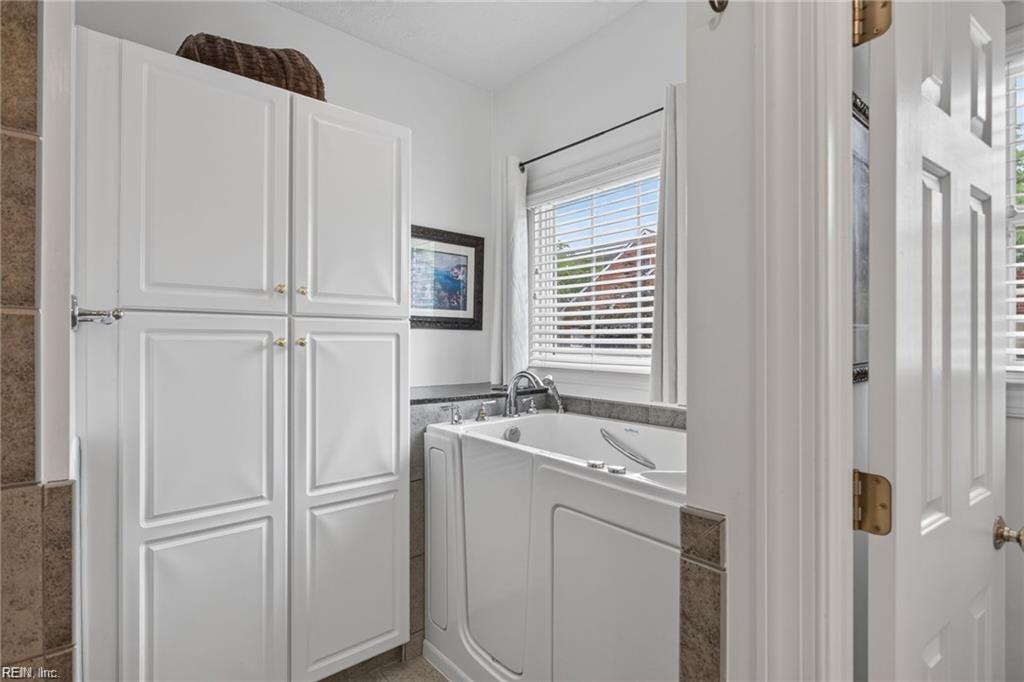 343 James Baldwin St Property Photo 11