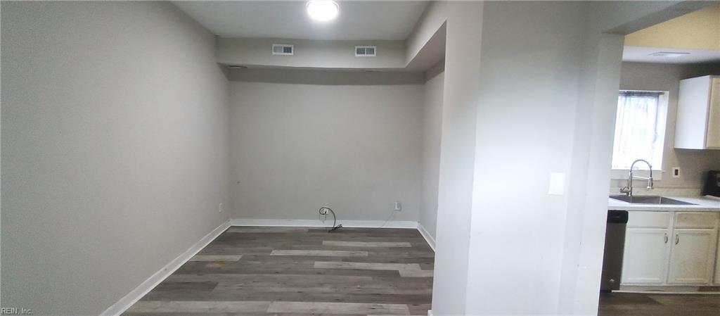 1135 27th St Property Photo 15