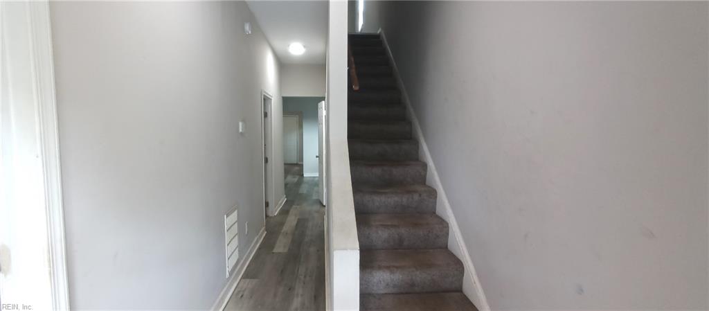 1135 27th St Property Photo 19
