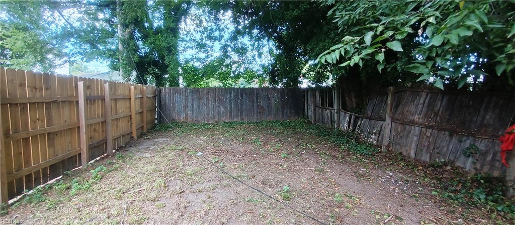 1135 27th St Property Photo 38