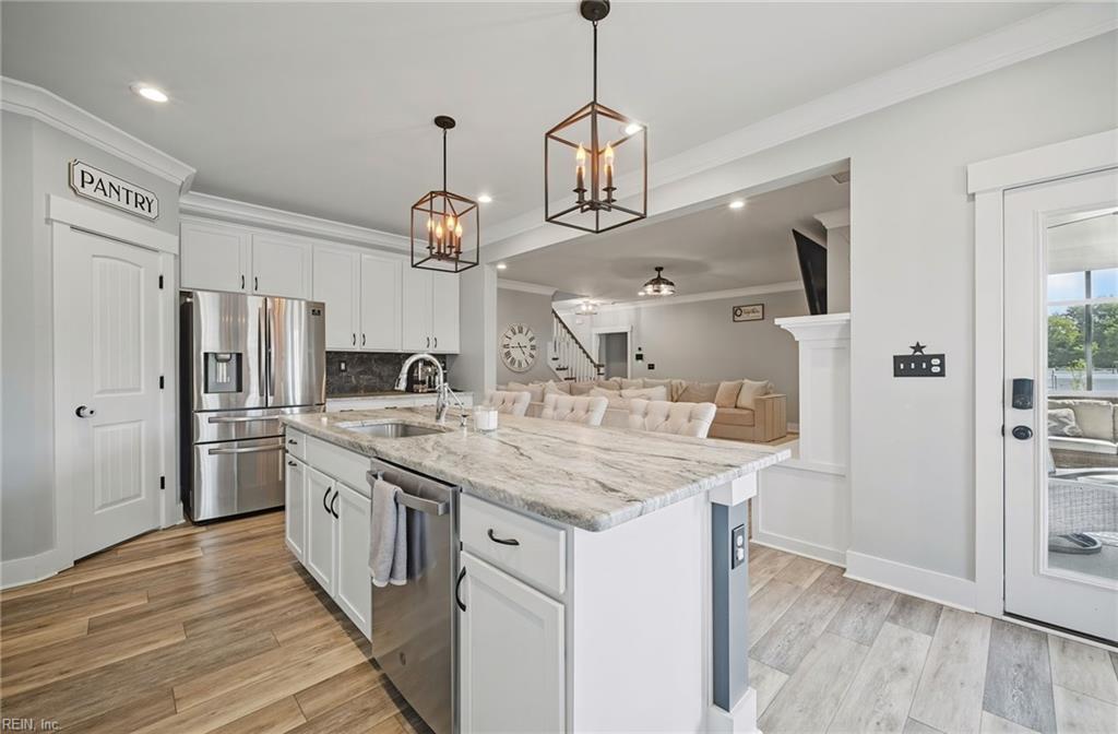 2517 Number Ten Ln Property Photo 11