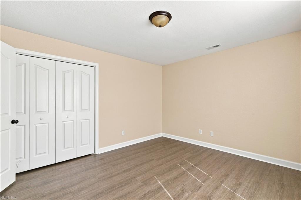 319 Maplewood St Property Photo 20