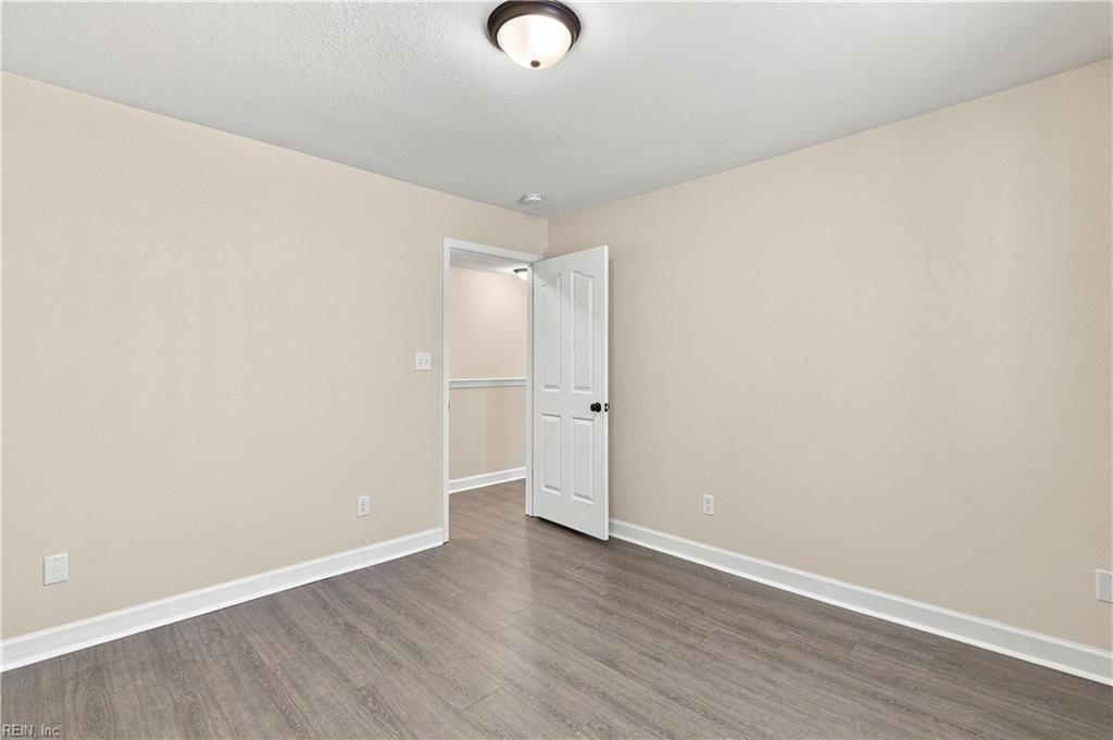 319 Maplewood St Property Photo 29