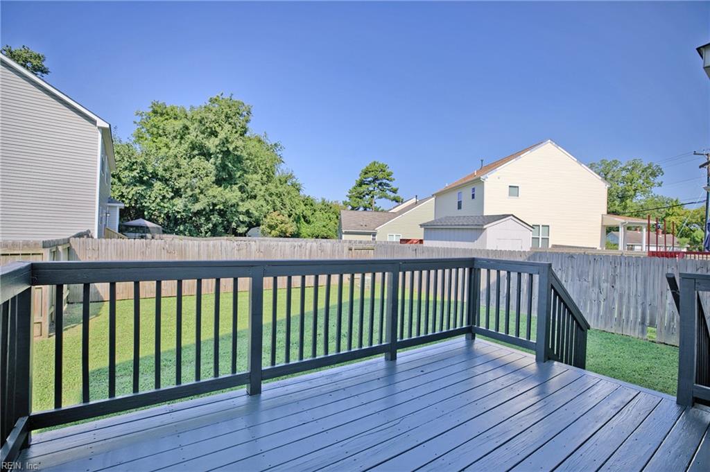 319 Maplewood St Property Photo 39