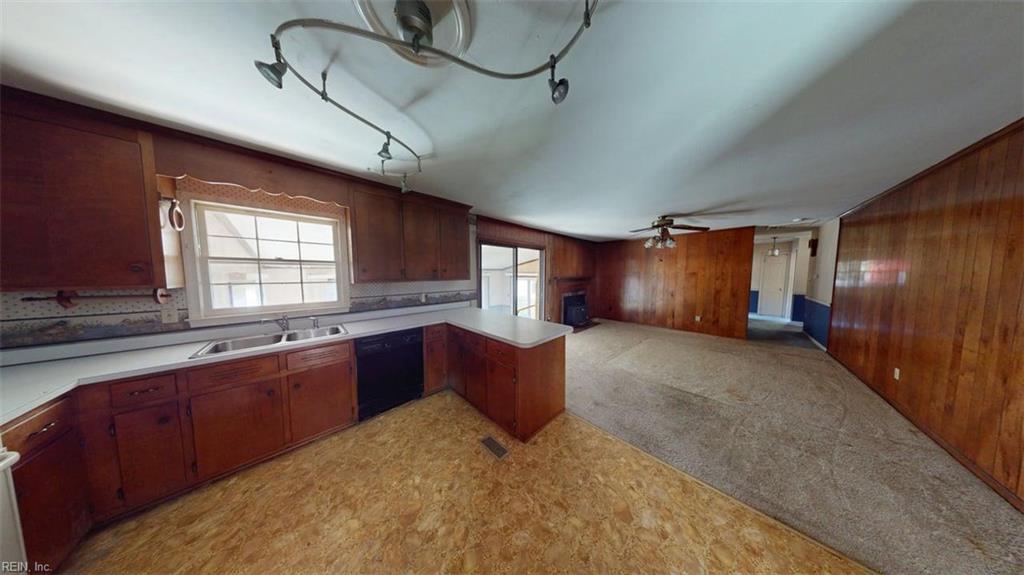 110 Joanne Dr Property Photo 19